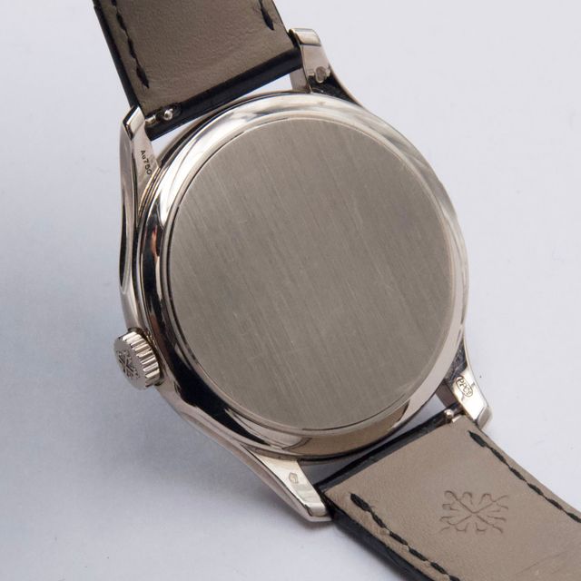 Patek Philippe Calatrava 5227G-010 Image 6